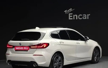 BMW 1 серия, 2020 год, 2 105 000 рублей, 2 фотография
