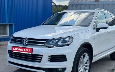 Volkswagen Touareg III, 2013 год, 1 900 000 рублей, 2 фотография