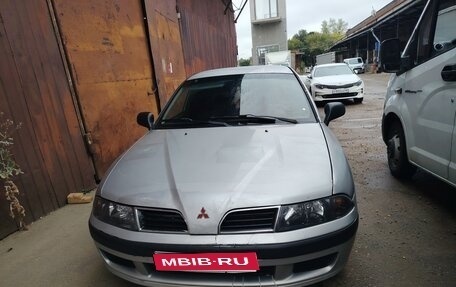 Mitsubishi Carisma I, 2003 год, 300 000 рублей, 1 фотография