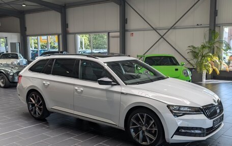 Skoda Superb III рестайлинг, 2023 год, 3 360 000 рублей, 3 фотография