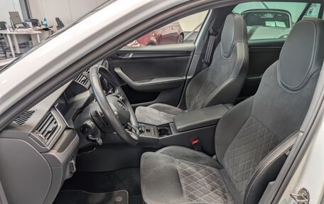 Skoda Superb III рестайлинг, 2023 год, 3 360 000 рублей, 9 фотография