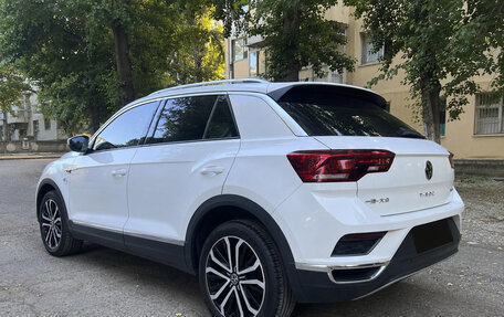 Volkswagen T-Roc I, 2023 год, 2 200 000 рублей, 9 фотография