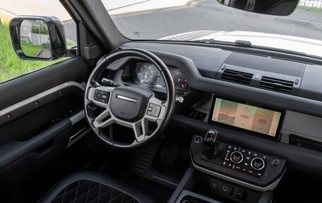 Land Rover Defender II, 2021 год, 4 780 000 рублей, 7 фотография