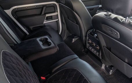 Land Rover Defender II, 2021 год, 4 780 000 рублей, 8 фотография