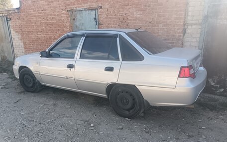 Daewoo Nexia I рестайлинг, 2013 год, 300 000 рублей, 2 фотография