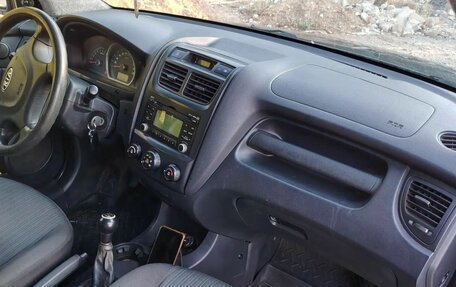 KIA Sportage II, 2009 год, 650 000 рублей, 17 фотография