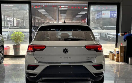 Volkswagen T-Roc I, 2023 год, 1 810 888 рублей, 5 фотография