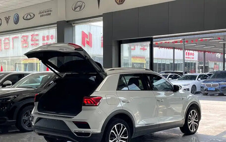 Volkswagen T-Roc I, 2023 год, 1 810 888 рублей, 6 фотография