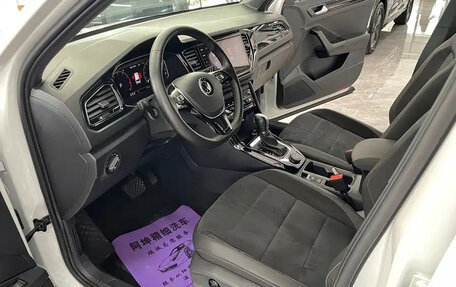 Volkswagen T-Roc I, 2023 год, 1 810 888 рублей, 7 фотография