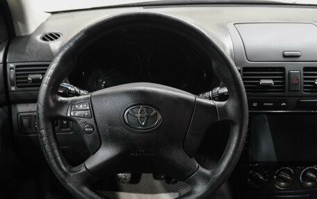 Toyota Avensis III рестайлинг, 2006 год, 619 000 рублей, 21 фотография