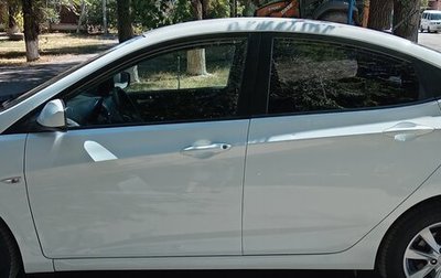 Hyundai Solaris II рестайлинг, 2014 год, 950 000 рублей, 1 фотография
