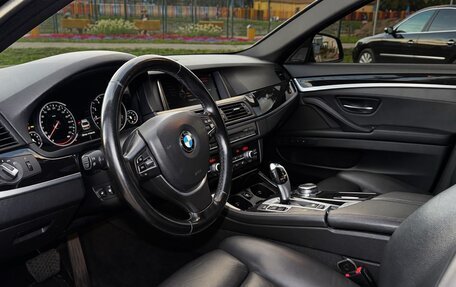 BMW 5 серия, 2016 год, 2 400 000 рублей, 6 фотография