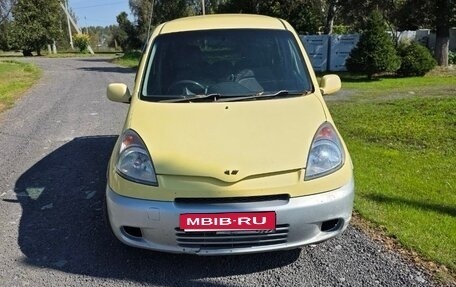Toyota FunCargo, 2001 год, 400 000 рублей, 2 фотография
