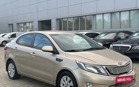 KIA Rio III рестайлинг, 2014 год, 950 000 рублей, 2 фотография