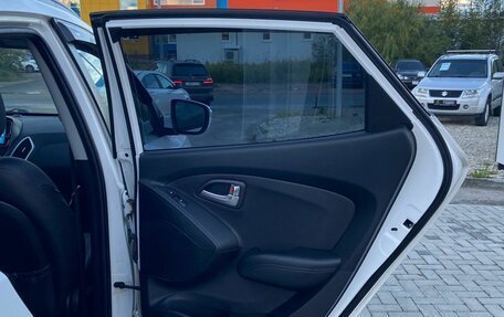 Hyundai ix35 I рестайлинг, 2013 год, 1 250 000 рублей, 10 фотография