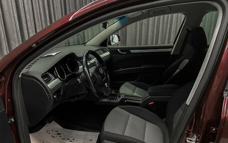 Skoda Superb III рестайлинг, 2012 год, 935 000 рублей, 7 фотография