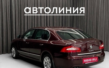 Skoda Superb III рестайлинг, 2012 год, 935 000 рублей, 6 фотография