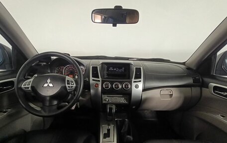 Mitsubishi Pajero Sport II рестайлинг, 2012 год, 1 455 000 рублей, 11 фотография