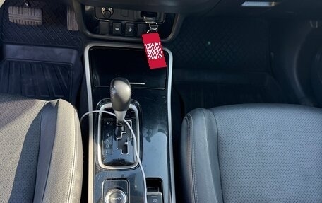 Mitsubishi Outlander III рестайлинг 3, 2018 год, 2 250 000 рублей, 7 фотография