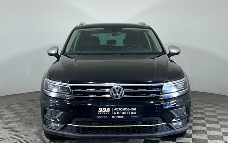 Volkswagen Tiguan II, 2018 год, 2 180 000 рублей, 2 фотография