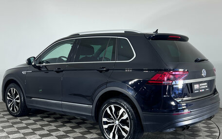 Volkswagen Tiguan II, 2018 год, 2 180 000 рублей, 4 фотография