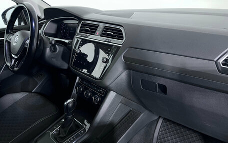Volkswagen Tiguan II, 2018 год, 2 180 000 рублей, 12 фотография