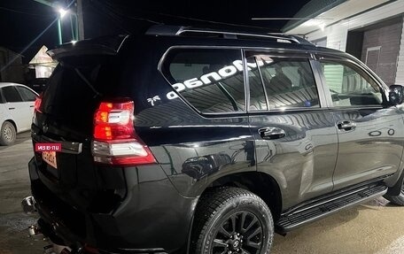 Toyota Land Cruiser Prado 150 рестайлинг 2, 2016 год, 4 000 000 рублей, 3 фотография