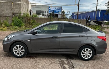 Hyundai Solaris II рестайлинг, 2012 год, 675 000 рублей, 2 фотография