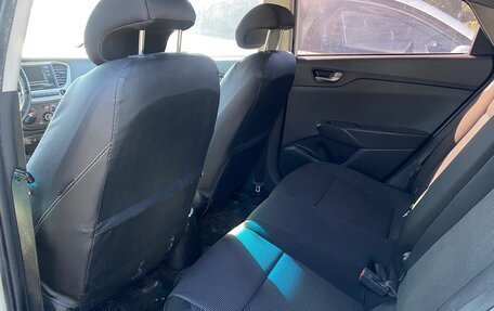 Hyundai Solaris II рестайлинг, 2018 год, 530 000 рублей, 9 фотография