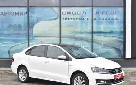 Volkswagen Polo VI (EU Market), 2015 год, 874 000 рублей, 3 фотография