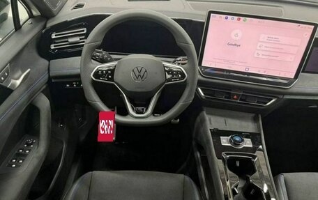Volkswagen Tiguan II, 2026 год, 4 950 000 рублей, 9 фотография