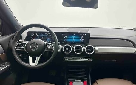 Mercedes-Benz GLB, 2022 год, 2 613 009 рублей, 13 фотография