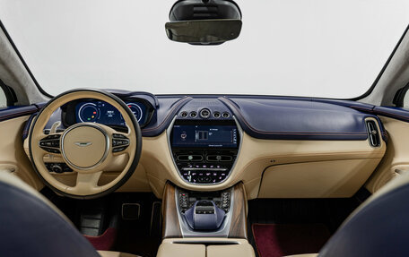 Aston Martin DBX I, 2021 год, 25 890 000 рублей, 16 фотография