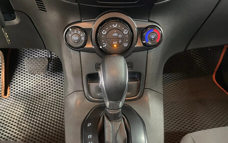 Ford Fiesta, 2016 год, 849 000 рублей, 16 фотография
