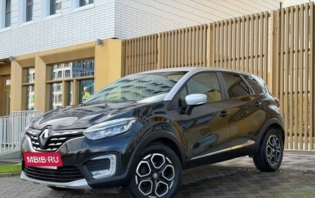 Renault Kaptur I рестайлинг, 2021 год, 1 650 000 рублей, 2 фотография