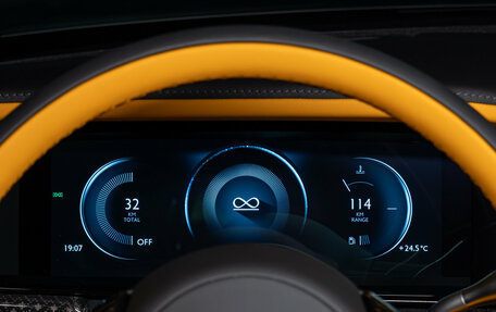 Rolls-Royce Cullinan, 2026 год, 67 990 000 рублей, 19 фотография