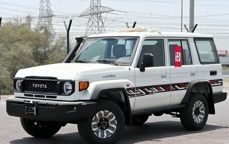 Toyota Land Cruiser 70, 2026 год, 10 285 000 рублей, 2 фотография