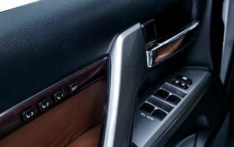 Toyota Land Cruiser 200, 2014 год, 3 200 000 рублей, 12 фотография