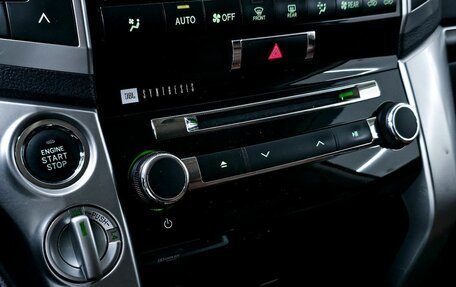 Toyota Land Cruiser 200, 2014 год, 3 200 000 рублей, 24 фотография