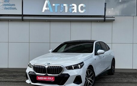 BMW 5 серия, 2025 год, 7 890 000 рублей, 1 фотография