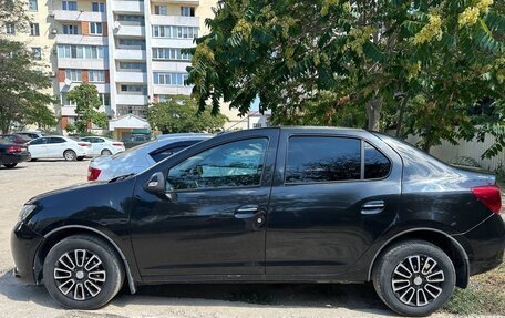 Renault Logan II, 2016 год, 990 000 рублей, 3 фотография