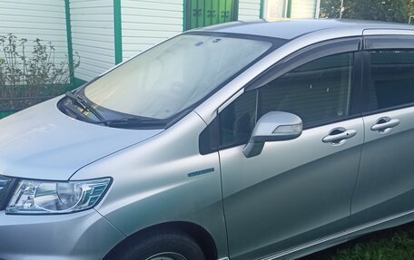 Honda Freed I, 2012 год, 1 200 000 рублей, 2 фотография