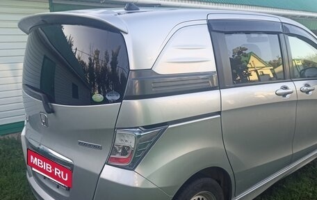 Honda Freed I, 2012 год, 1 200 000 рублей, 4 фотография