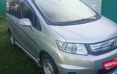 Honda Freed I, 2012 год, 1 200 000 рублей, 6 фотография