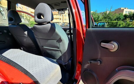 Nissan Micra III, 2003 год, 245 000 рублей, 11 фотография