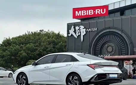 Hyundai Elantra, 2023 год, 1 466 320 рублей, 7 фотография
