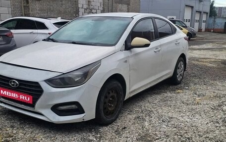 Hyundai Solaris II рестайлинг, 2018 год, 532 000 рублей, 2 фотография