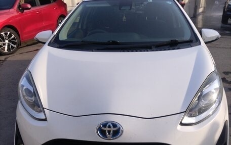 Toyota Aqua I, 2018 год, 1 250 000 рублей, 2 фотография
