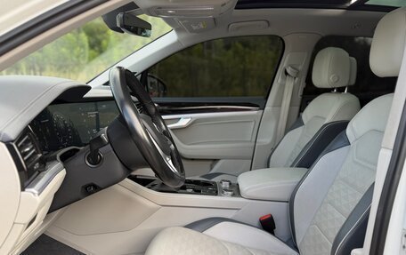 Volkswagen Touareg III, 2020 год, 4 990 000 рублей, 17 фотография