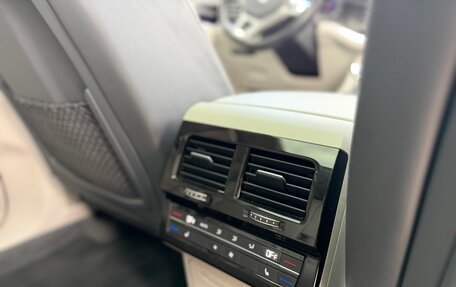 Volkswagen Touareg III, 2020 год, 4 990 000 рублей, 25 фотография
